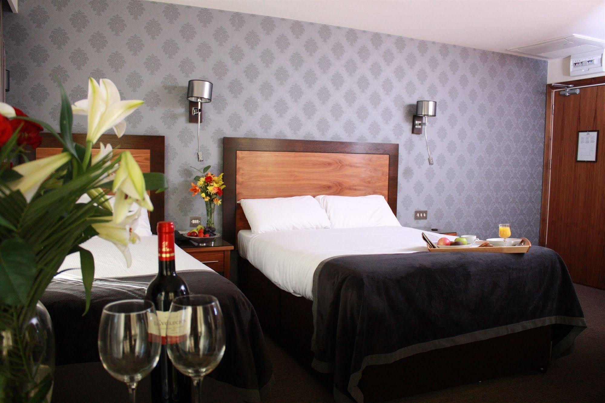Treacys Hotel & Leisure Centre Уотърфорд Екстериор снимка